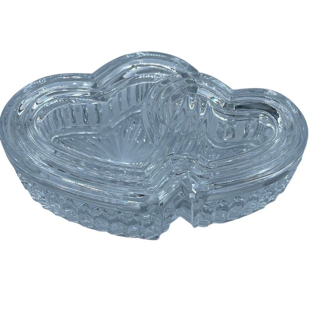Cristal d’Arques -Durand Two Hearts Crystal Trinket box.